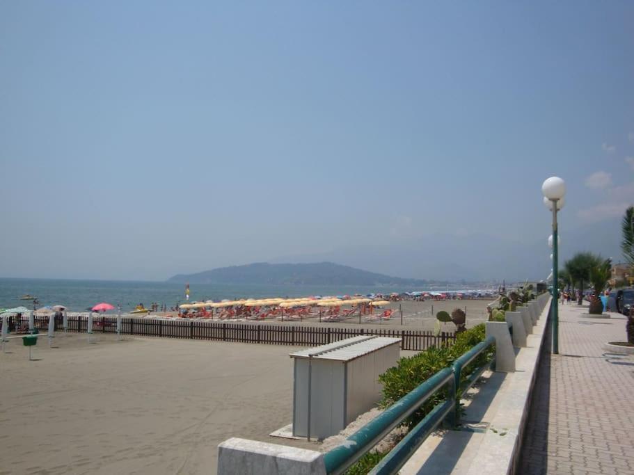Girasole A Due Passi Dal Mare Apartment Minturno Luaran gambar