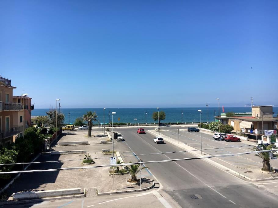 Girasole A Due Passi Dal Mare Apartment Minturno Luaran gambar